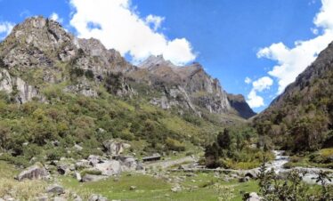 deo tibba base camp trek manali